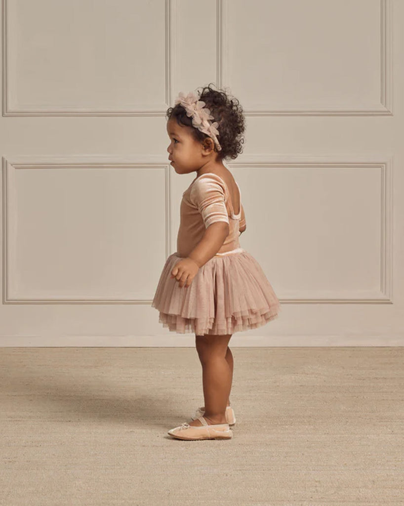 Thea Tutu || Blush