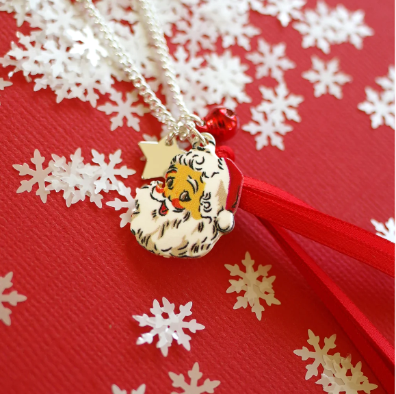 Holly Jollly Christmas Necklace