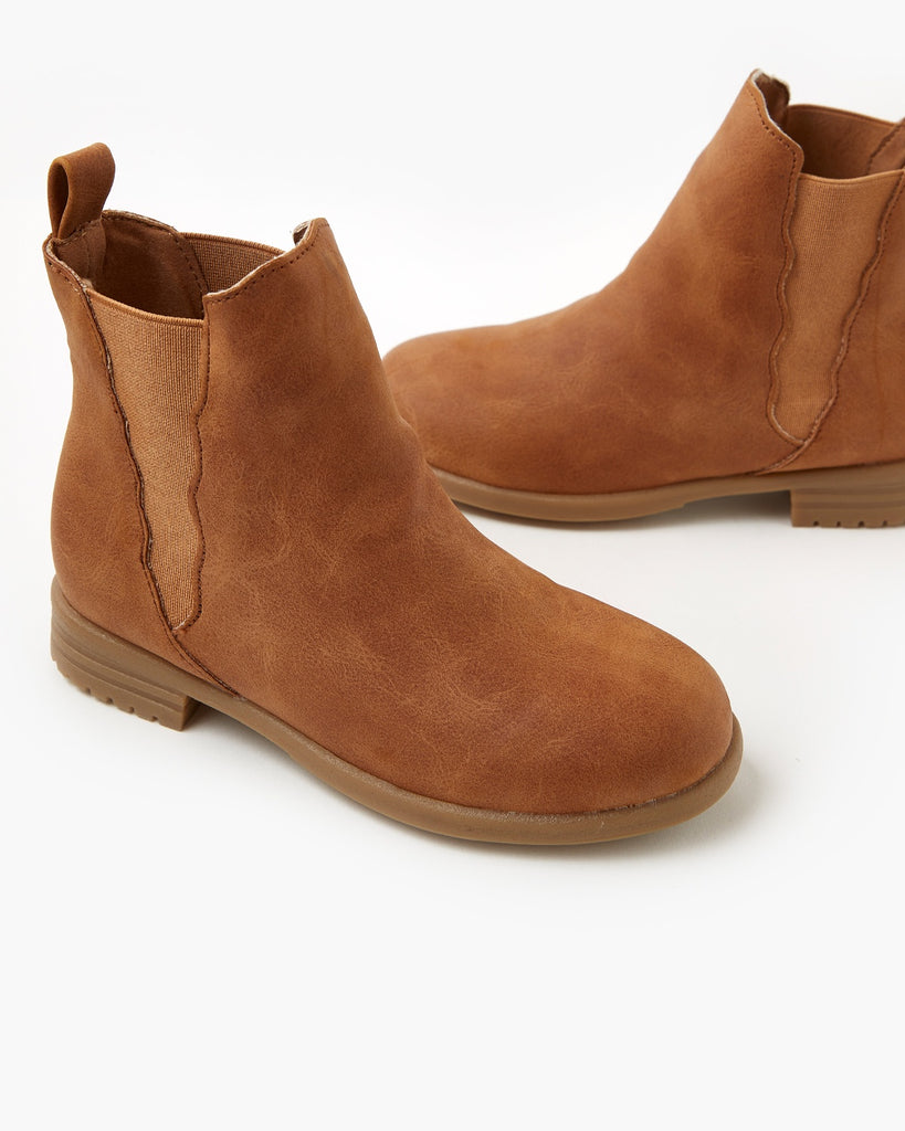 Kendall Scalloped Boot - Fawn