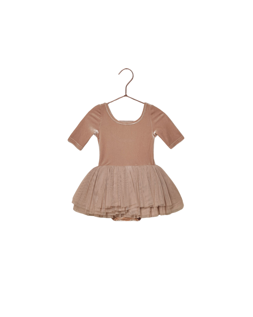 Thea Tutu || Blush