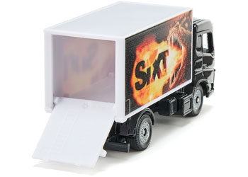 Truck with box body Six